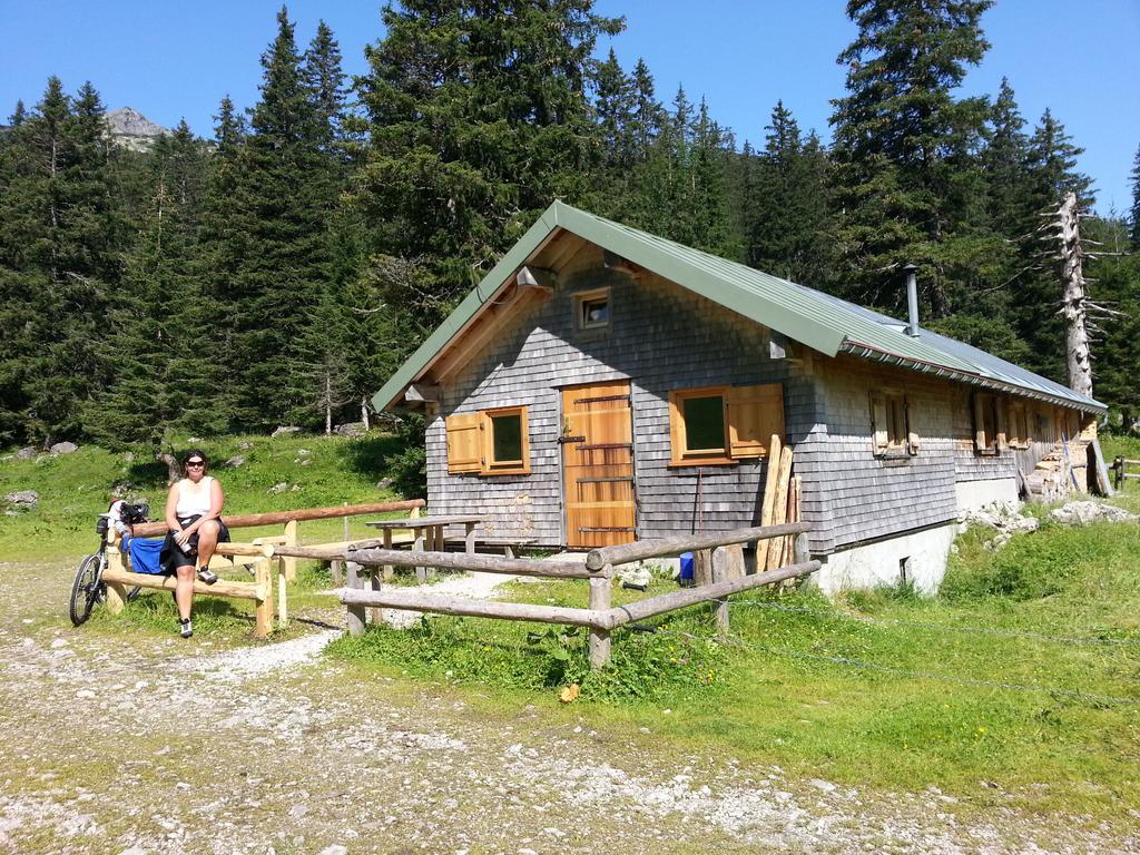 Gaestehaus Bergfrieden Bolsterlang Esterno foto