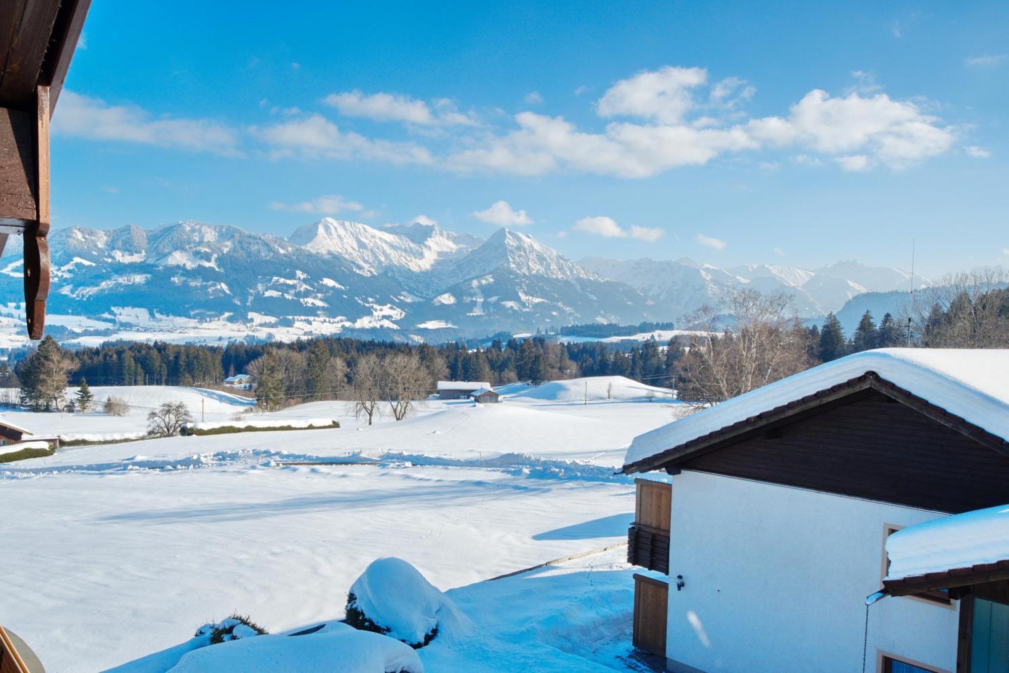 Gaestehaus Bergfrieden Bolsterlang Esterno foto