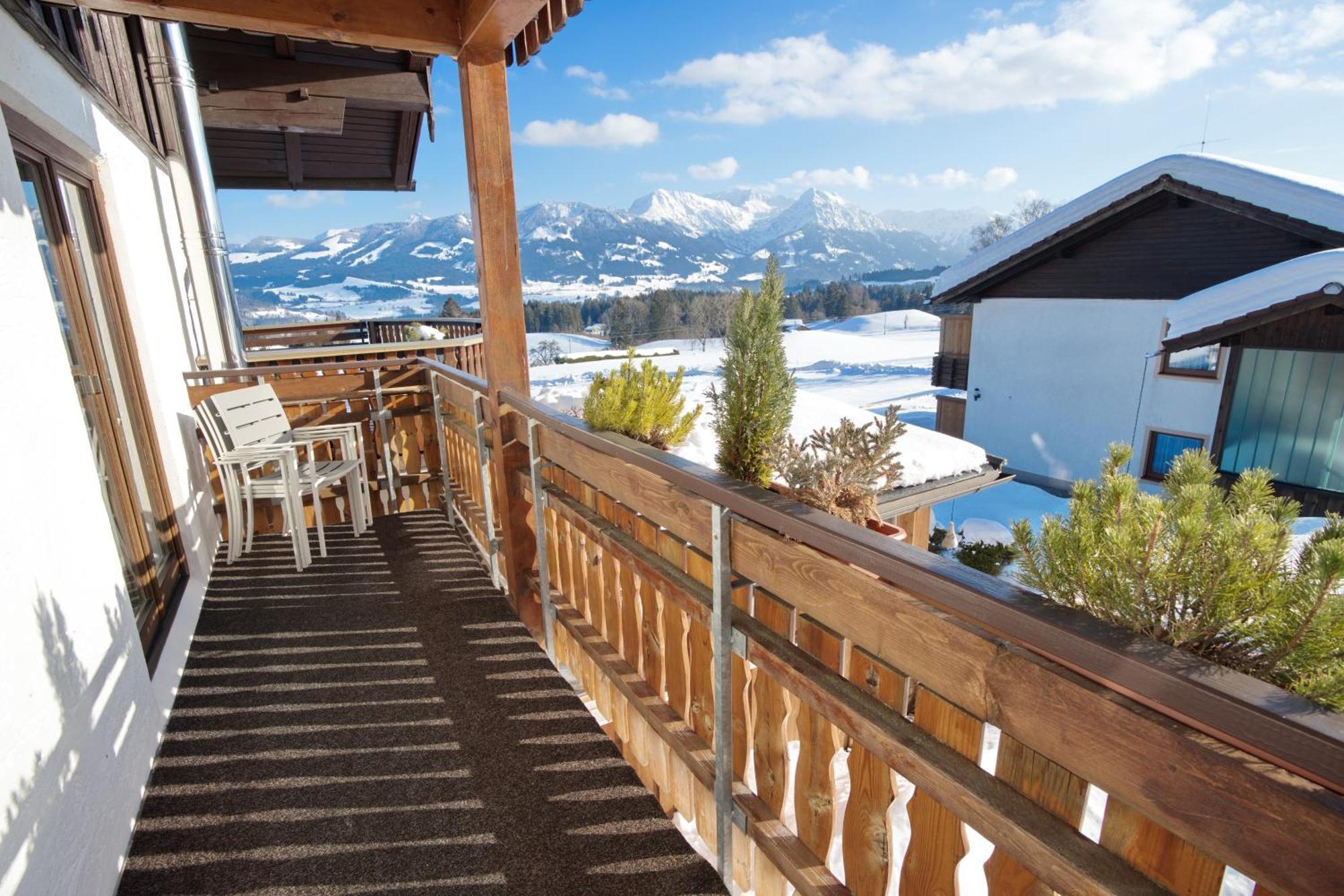Gaestehaus Bergfrieden Bolsterlang Esterno foto